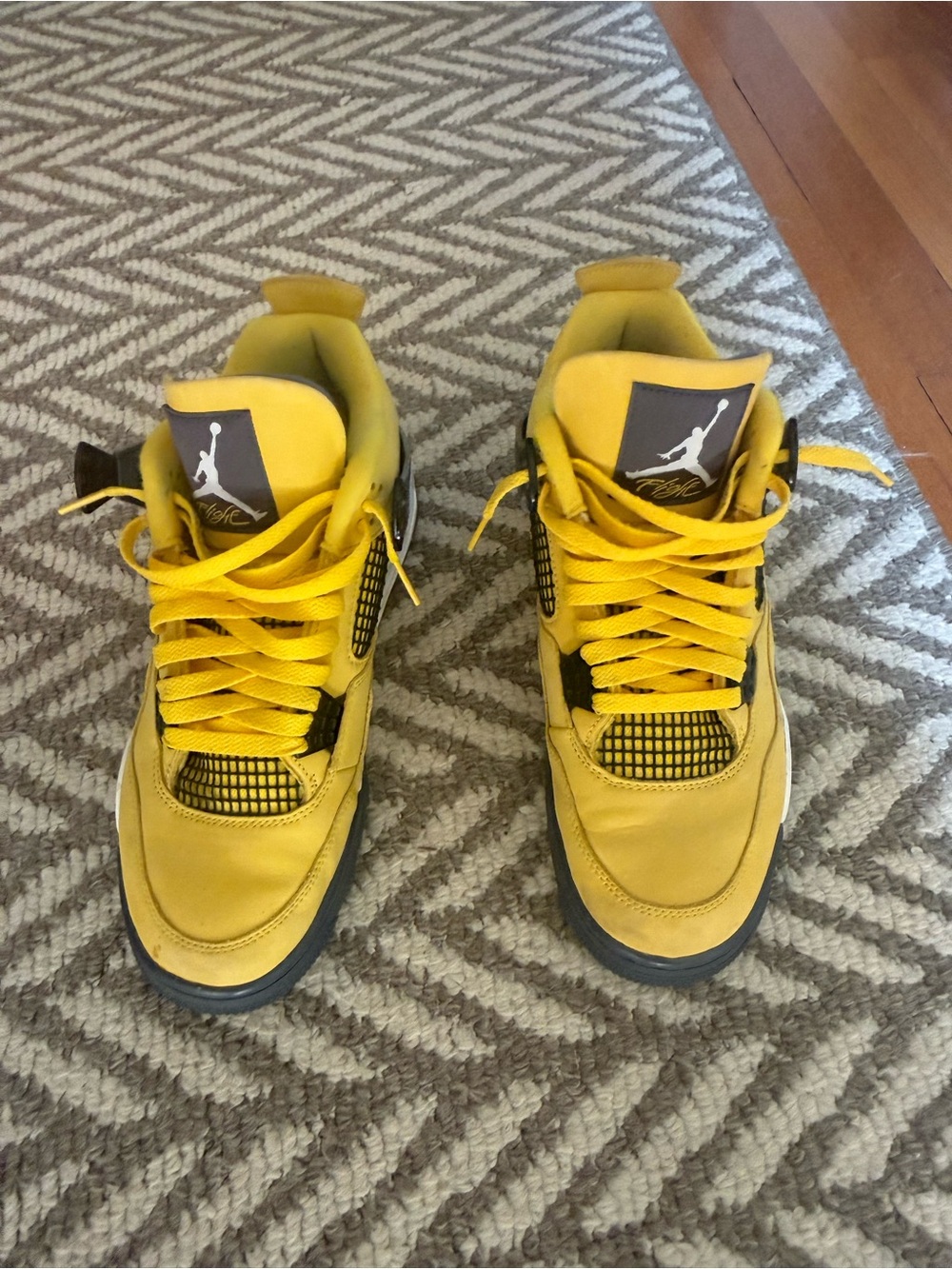 Jordan 4 Retro Lightning